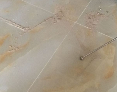 定州瓷砖空鼓维修公司分享粘合剂选择不当在瓷砖铺贴过程中可能导致以下问题